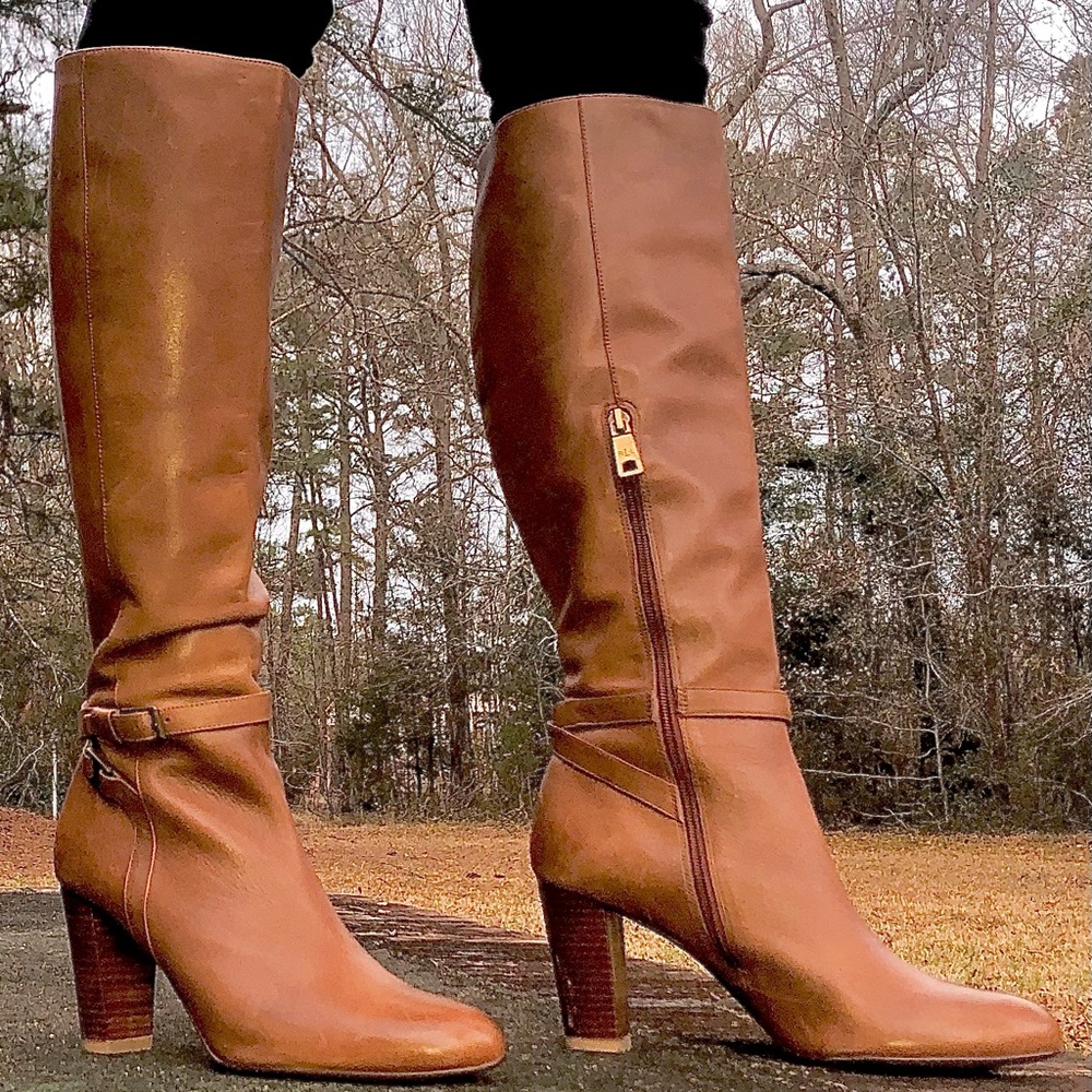 A great pair of brown boots are hard to find. Well, here they are! Very comfy
